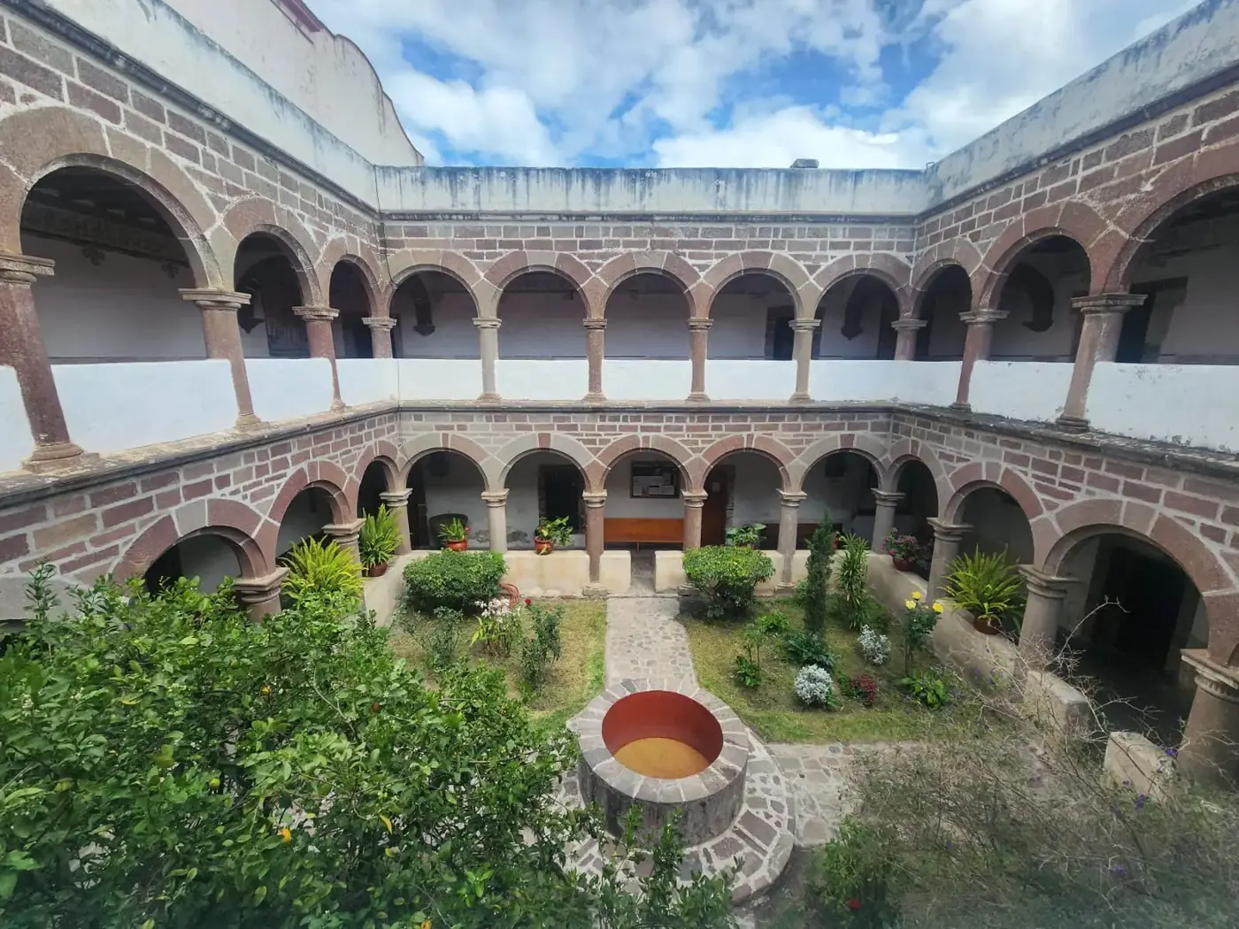 Vista aérea del claustro del Ex Convento
